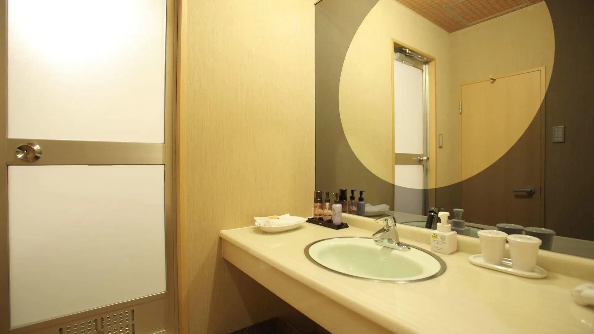 Hotel Porte Sapporo 2*,  Japan